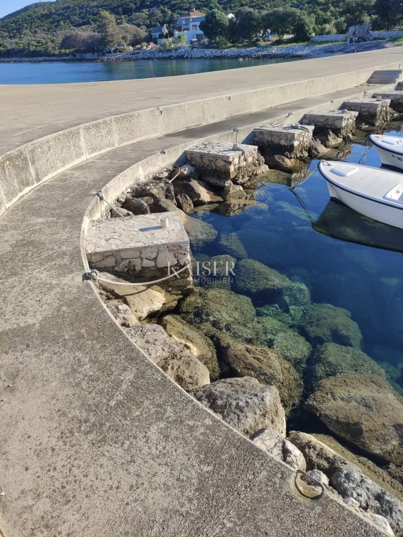 Isola Premuda, terreno edificabile 3.144 m2 con vista mare