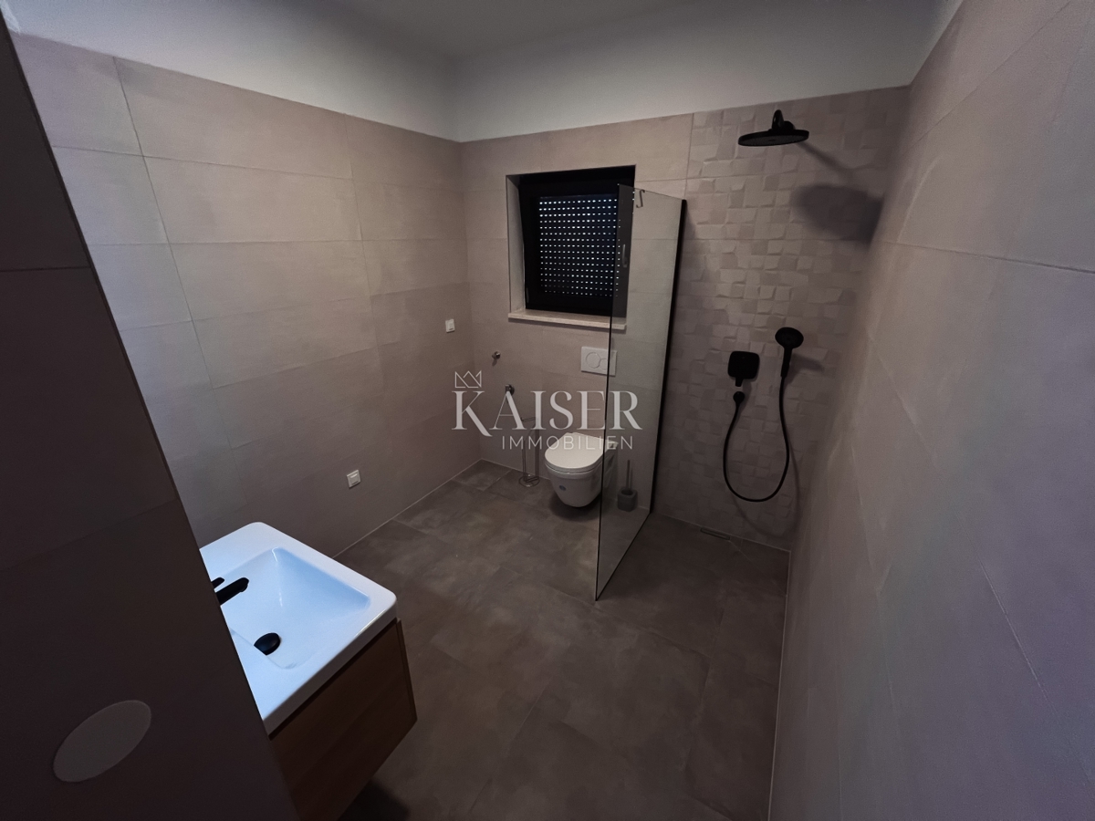 Istria, Pomer - villa moderna 198m2, 3 minuti a piedi dal mare