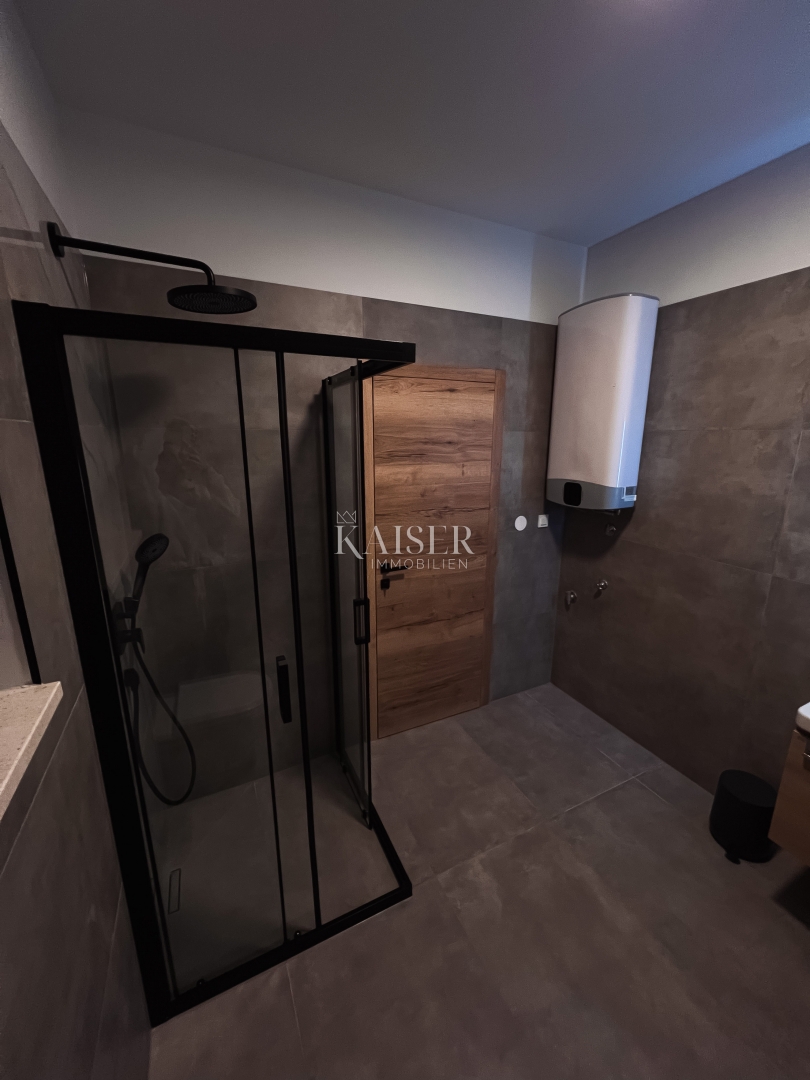 Istria, Pomer - villa moderna 198m2, 3 minuti a piedi dal mare