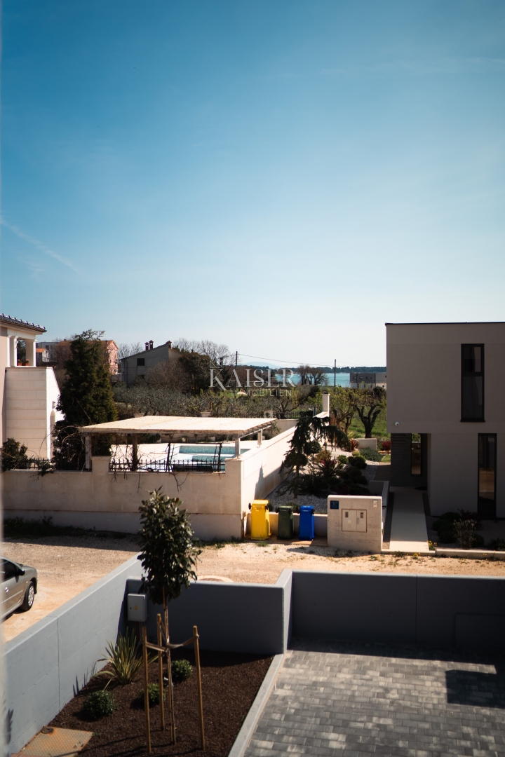 Istria, Pomer - villa moderna 198m2, 3 minuti a piedi dal mare