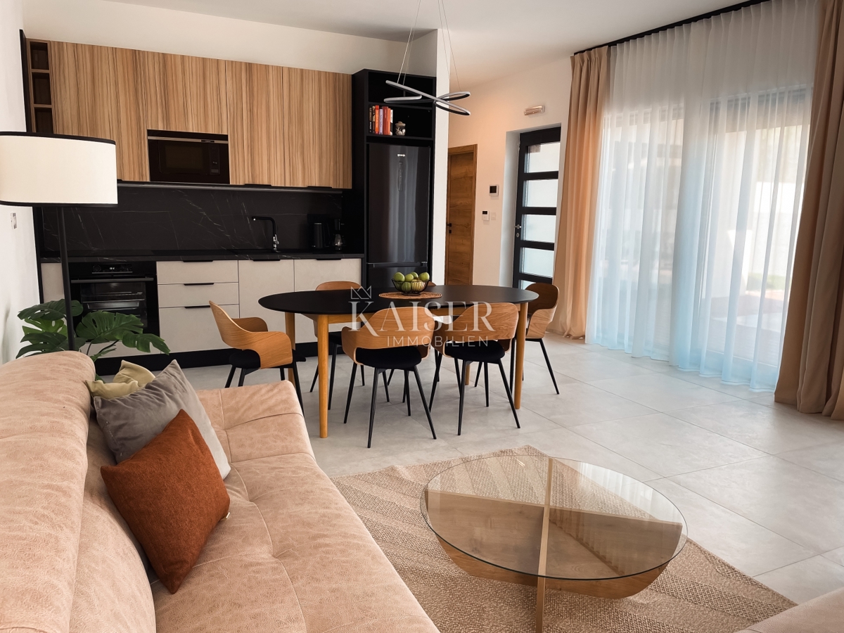 Istria, Pomer - villa moderna 198m2, 3 minuti a piedi dal mare