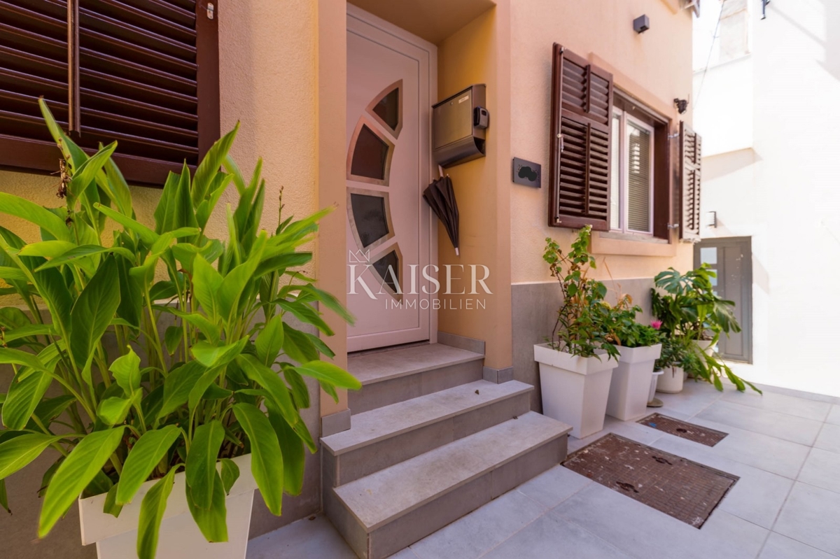 Mali Lošinj, casa 110 m2 in posizione privilegiata