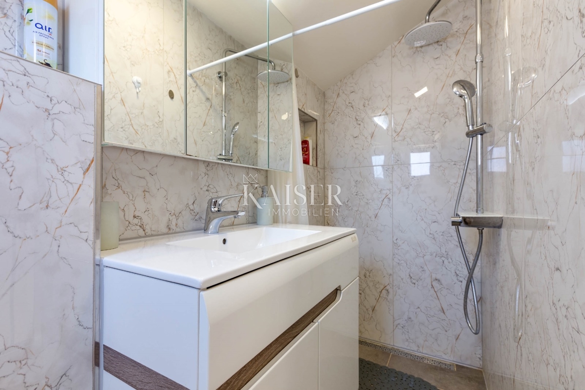 Mali Lošinj, casa 110 m2 in posizione privilegiata