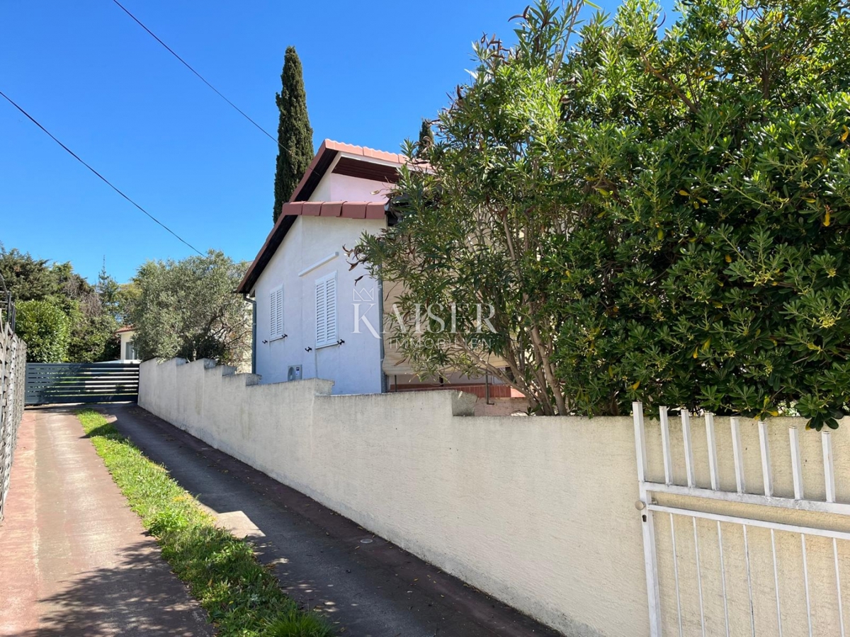 Casa Pakoštane, 411m2