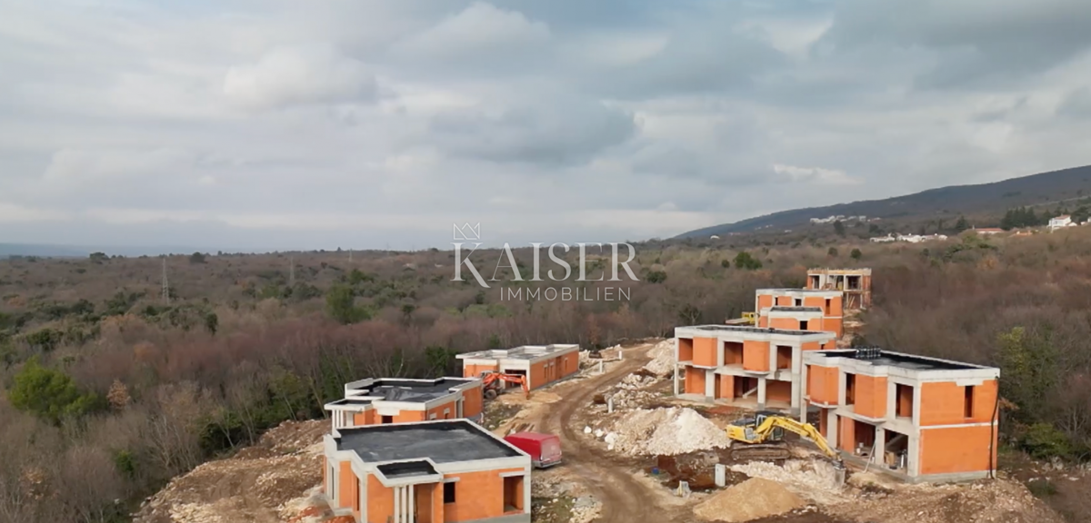 Istria, Labin -Trget - nuovo edificio con piscina, 181 m2