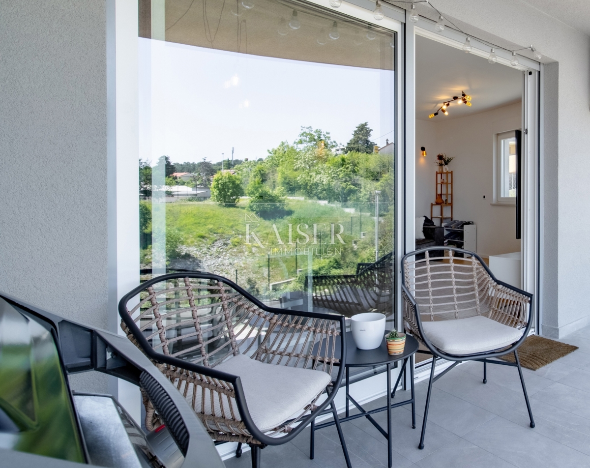 Rijeka, Martinkovac - splendido appartamento con 3 camere da letto e due posti auto