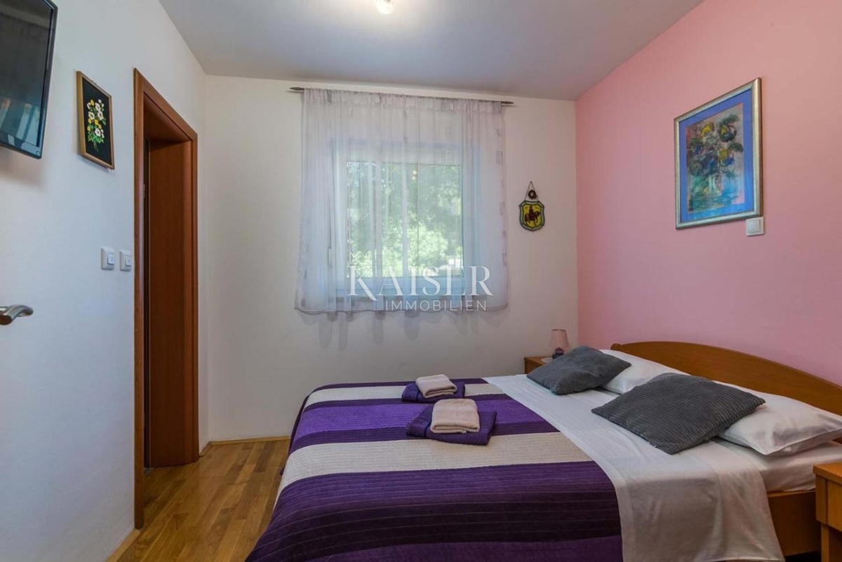 Istria, Pola - Casa familiare di 250 m² in posizione attraente con piscina