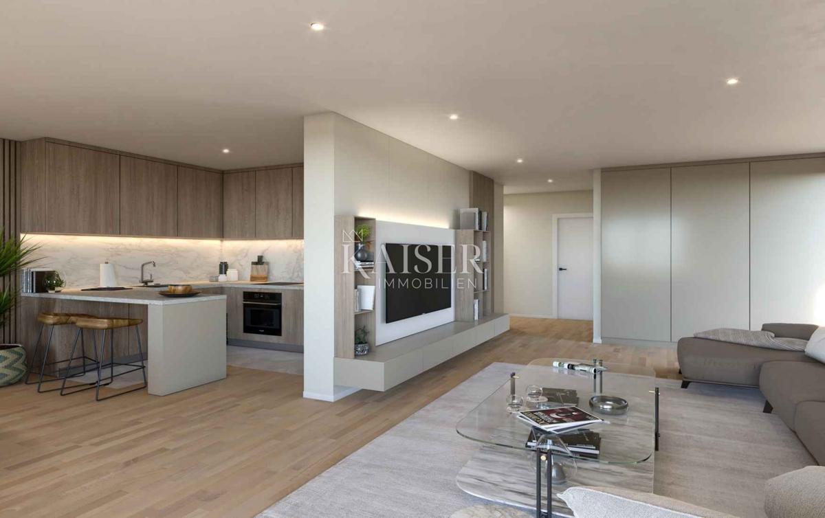 Istria, Umago - appartamento con tre camere da letto 134m2; 200m dal mare