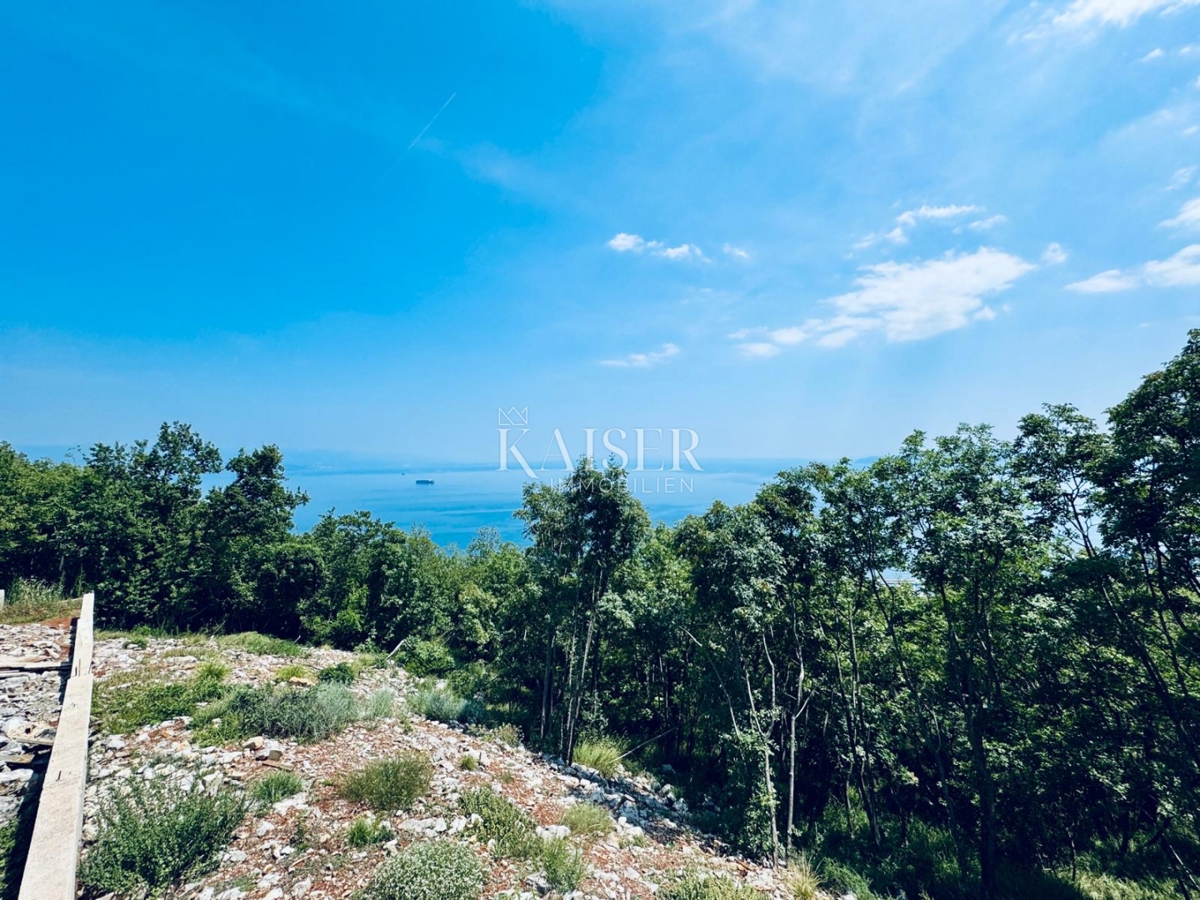 Abbazia, Veprinac – Terreno con vista fenomenale e permesso per una villa di lusso