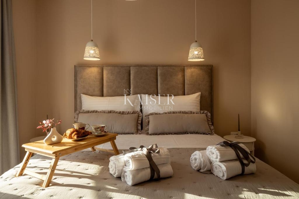 Villa Ražanj, Rogoznica, 230m2