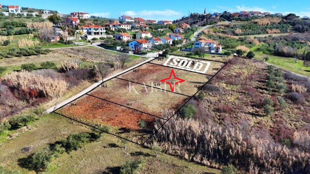 Земля під забудову Buje, 1.032m2