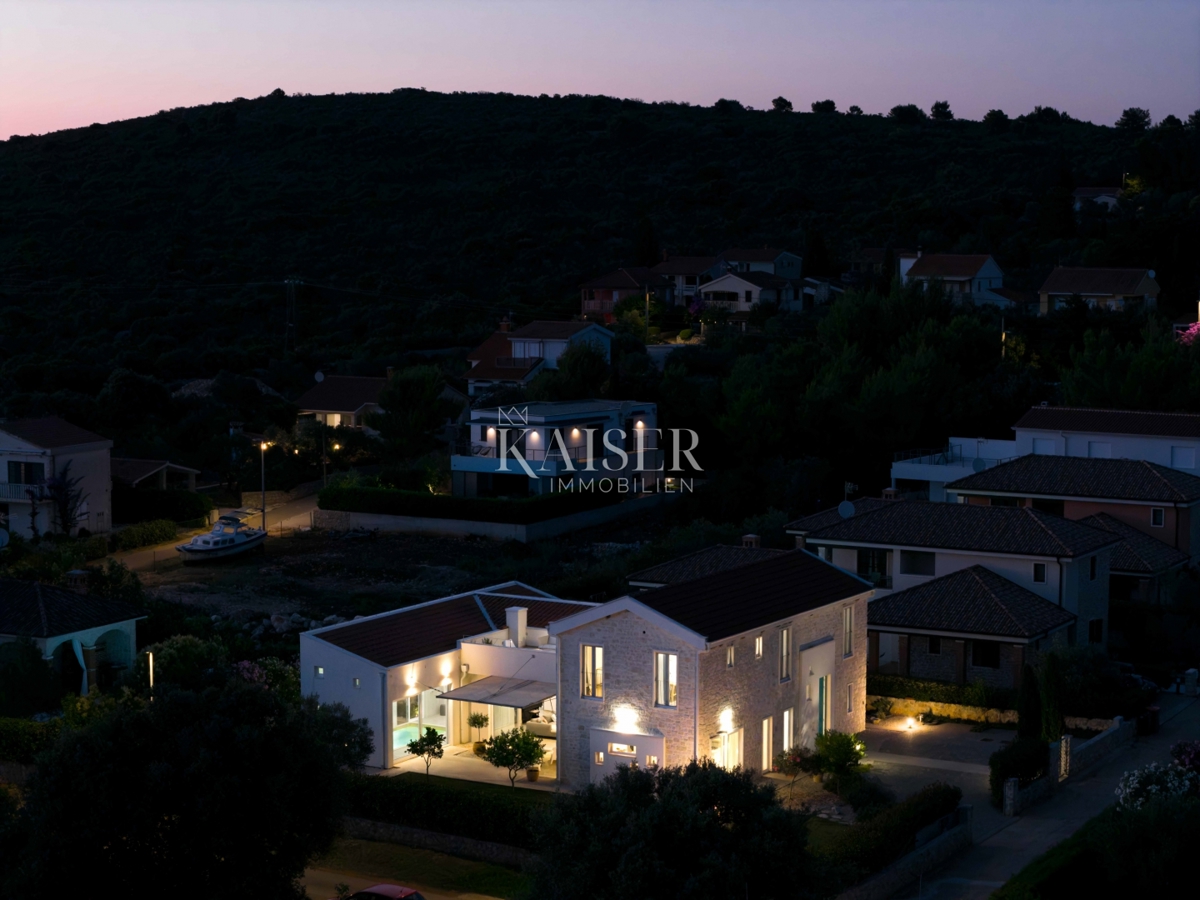 Zara, Ugljan - Villa mediterranea vicino al castello Califfi