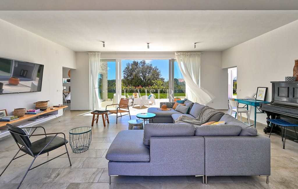 Zara, Ugljan - Villa mediterranea vicino al castello Califfi