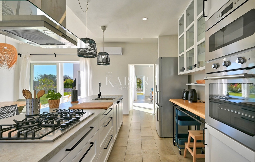 Zara, Ugljan - Villa mediterranea vicino al castello Califfi