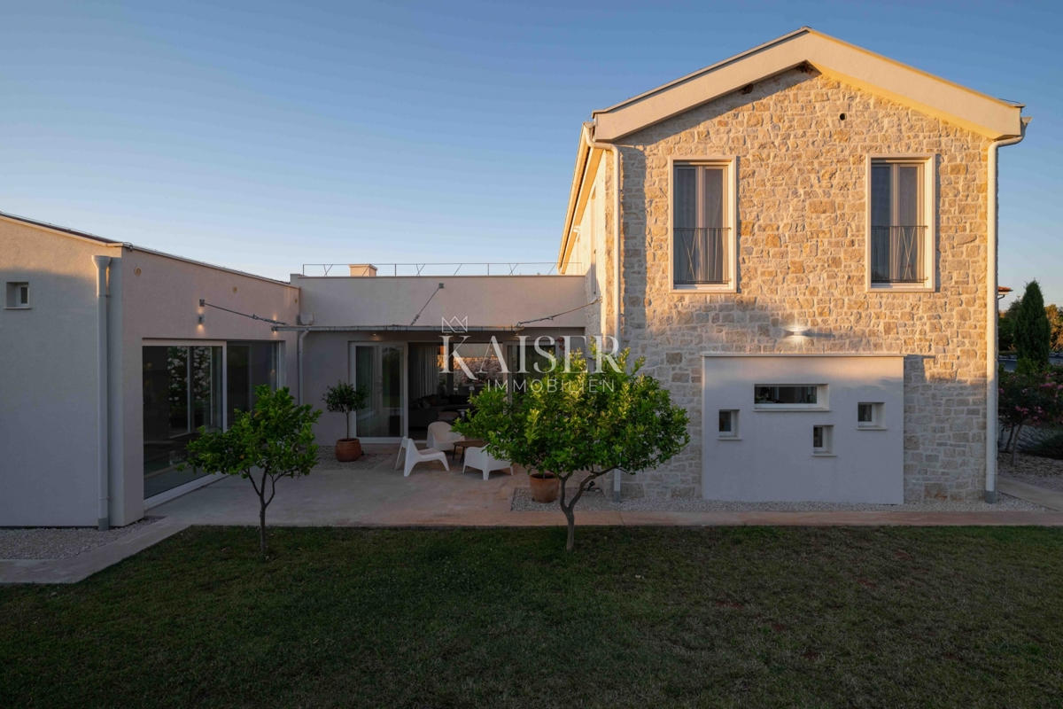 Zara, Ugljan - Villa mediterranea vicino al castello Califfi