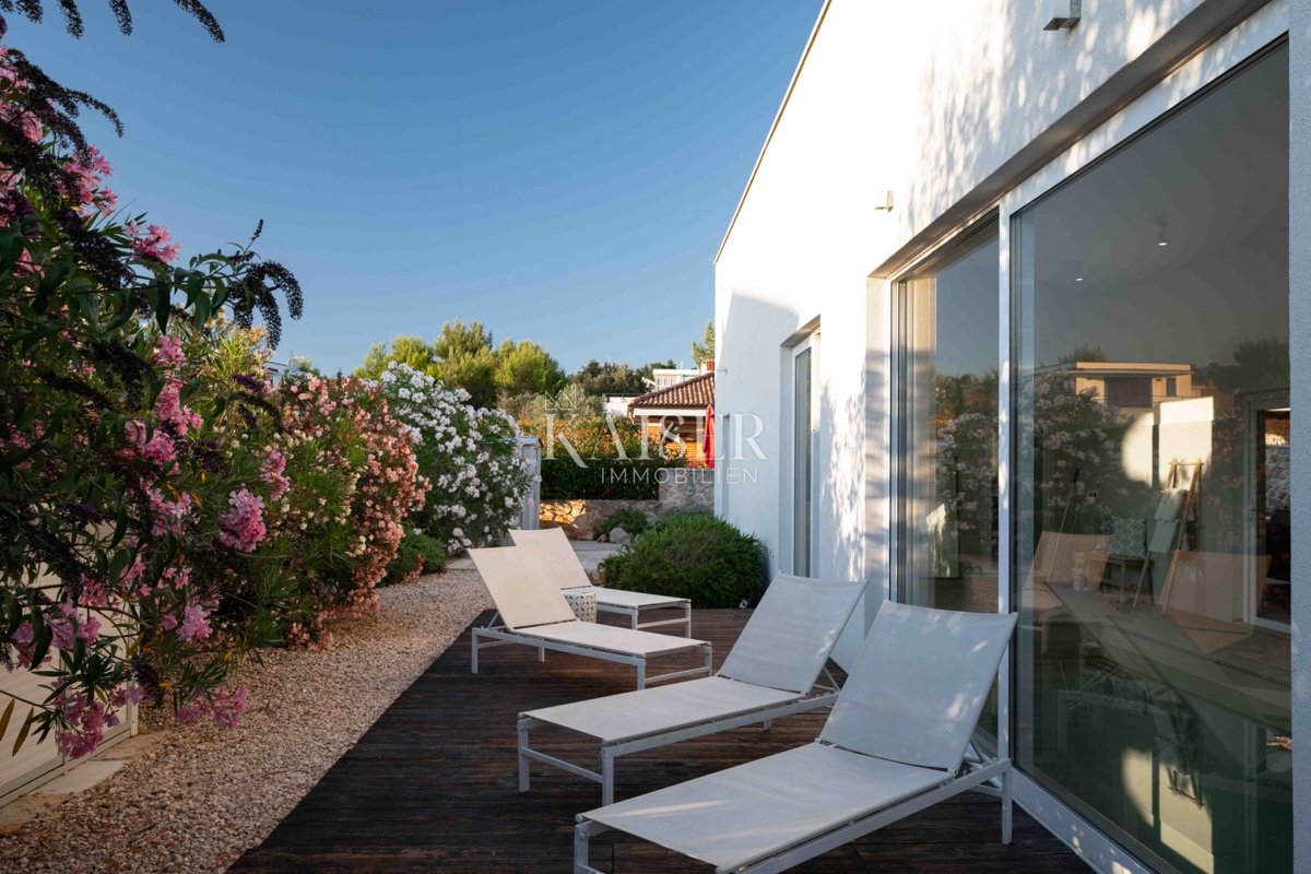 Zara, Ugljan - Villa mediterranea vicino al castello Califfi