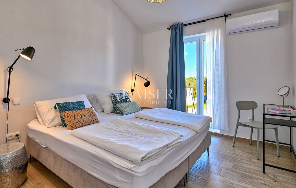 Zara, Ugljan - Villa mediterranea vicino al castello Califfi