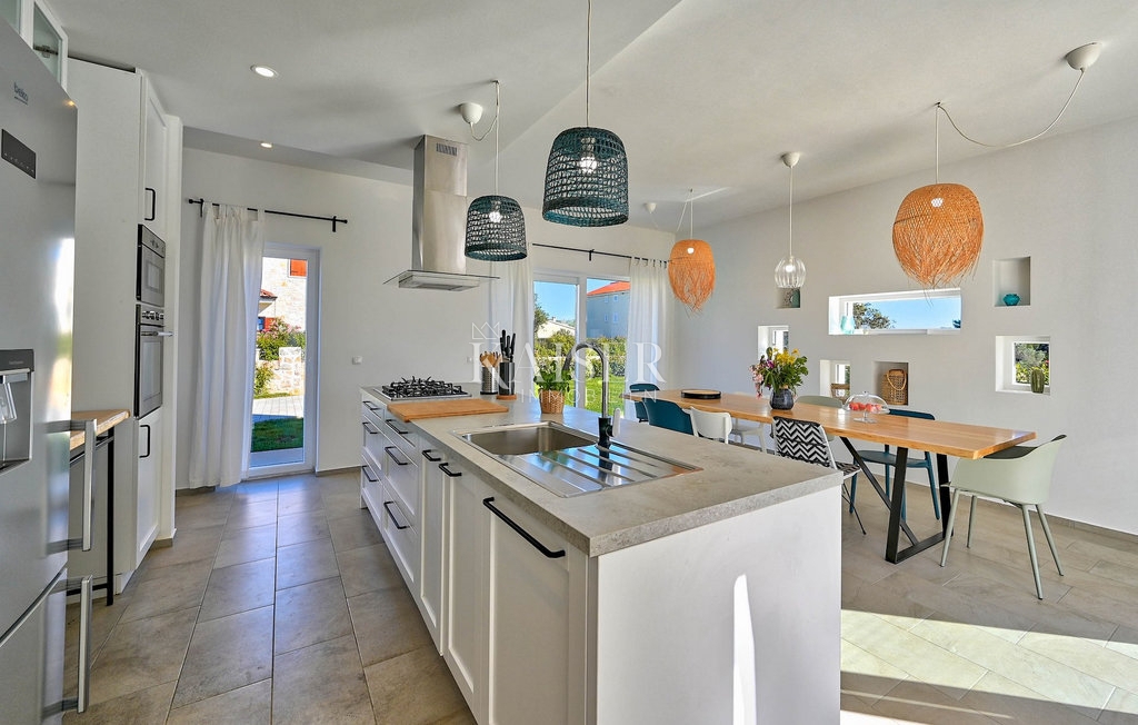 Zara, Ugljan - Villa mediterranea vicino al castello Califfi