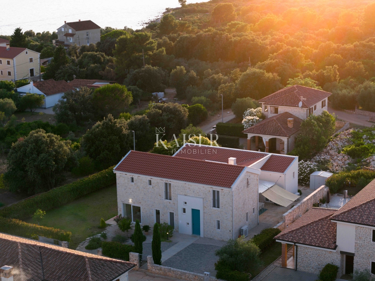 Zara, Ugljan - Villa mediterranea vicino al castello Califfi
