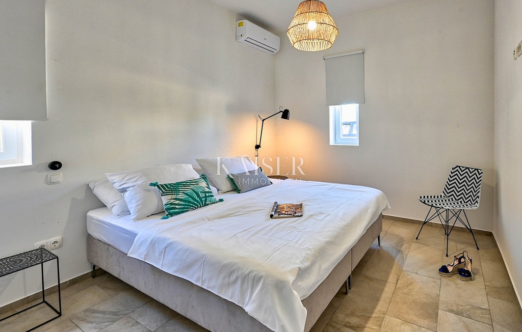 Zara, Ugljan - Villa mediterranea vicino al castello Califfi