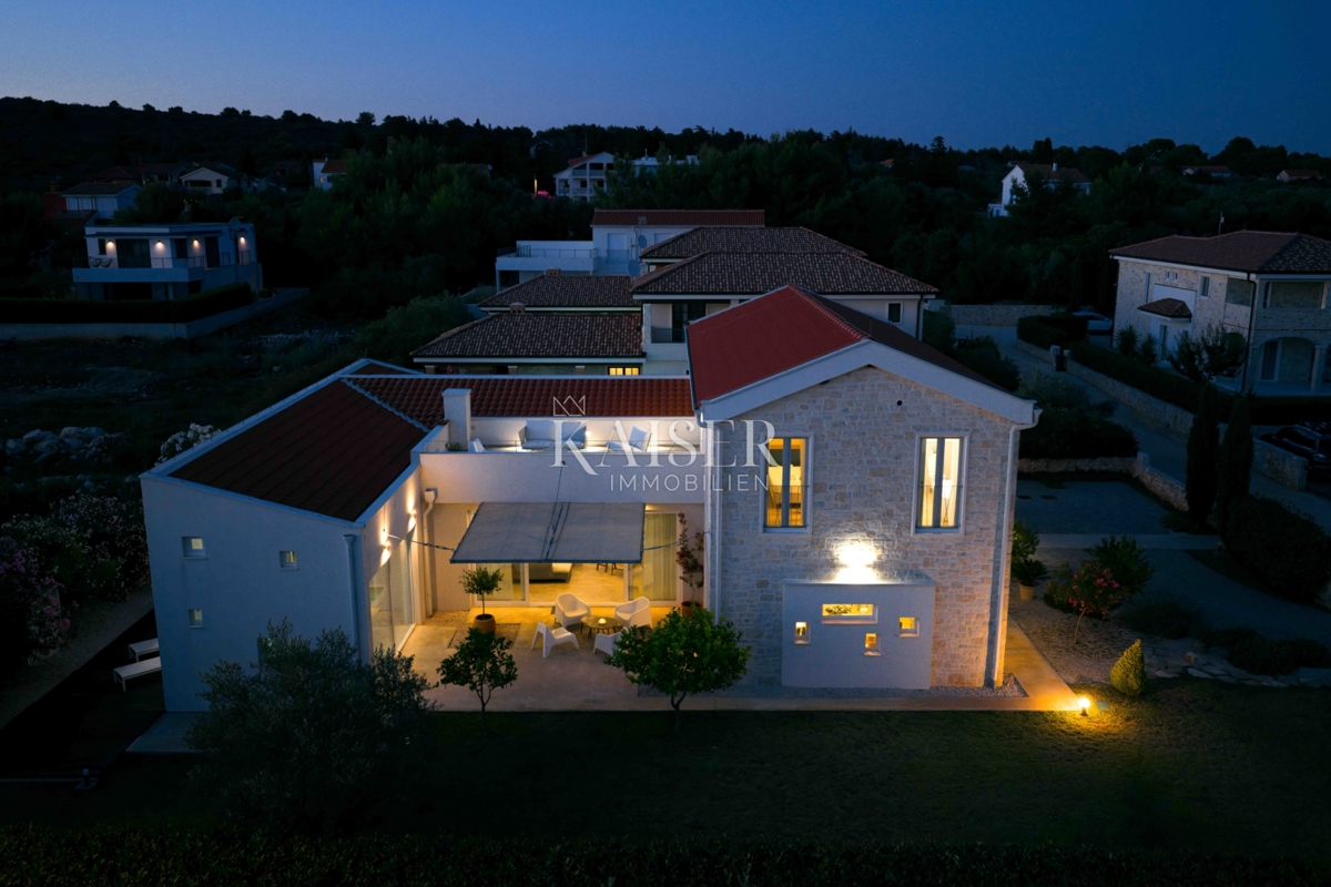 Zara, Ugljan - Villa mediterranea vicino al castello Califfi