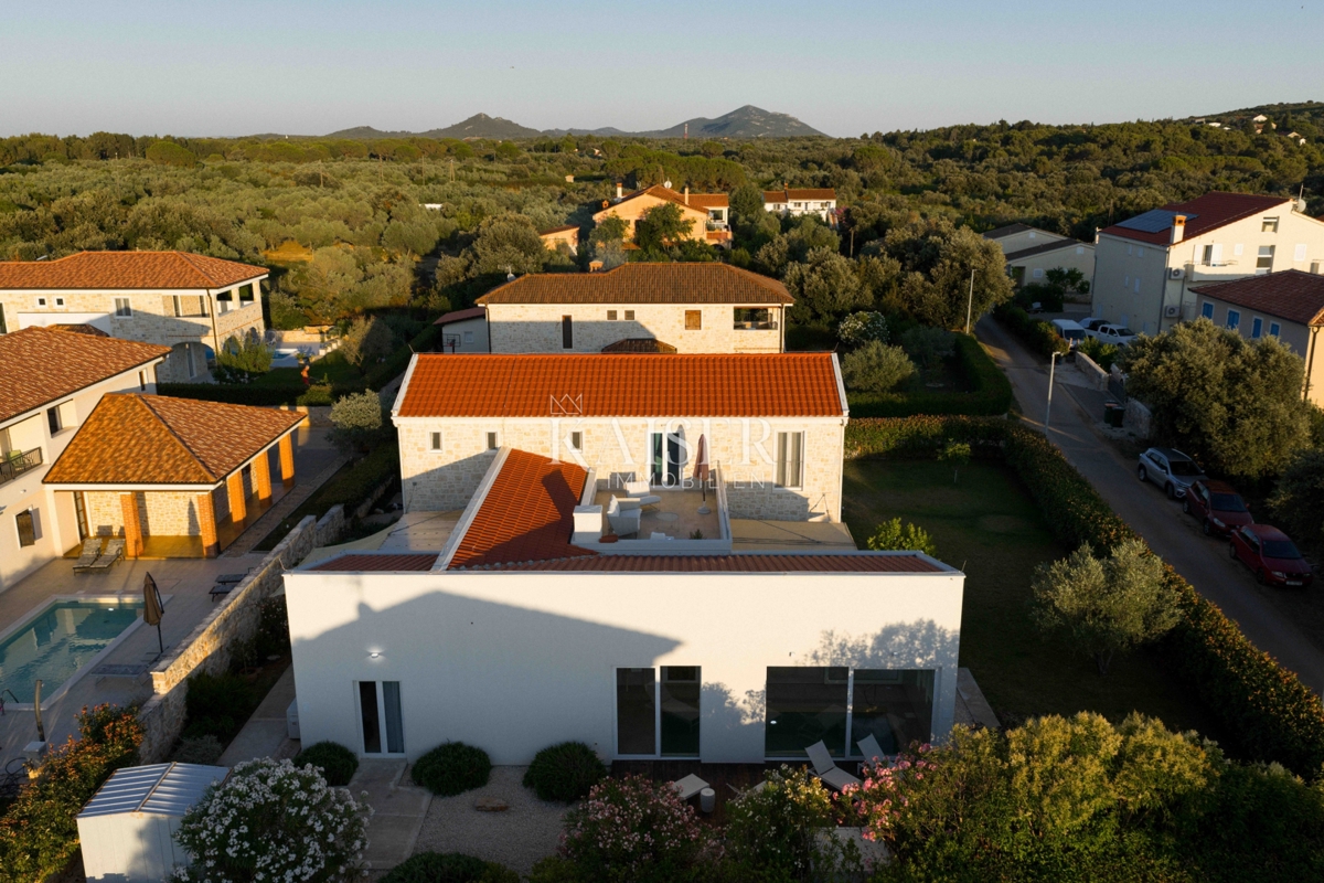 Zara, Ugljan - Villa mediterranea vicino al castello Califfi