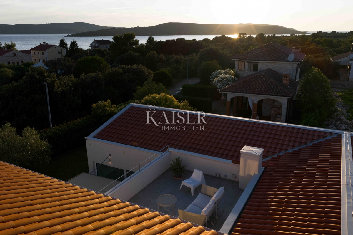 Zara, Ugljan - Villa mediterranea vicino al castello Califfi