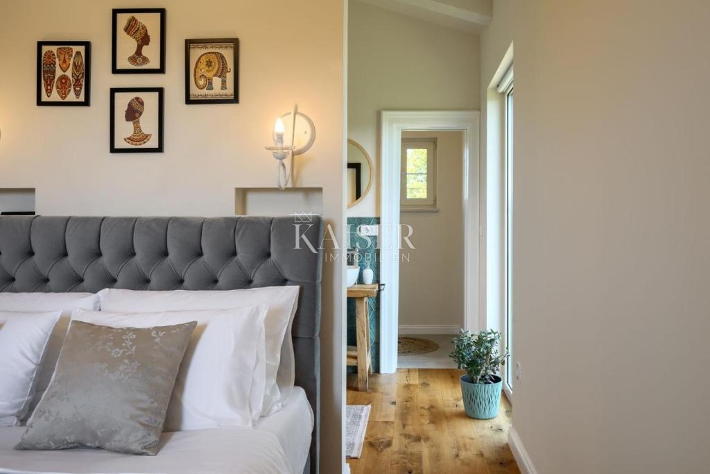 Istria - Visignano, bellissima villa mediterranea in pietra 