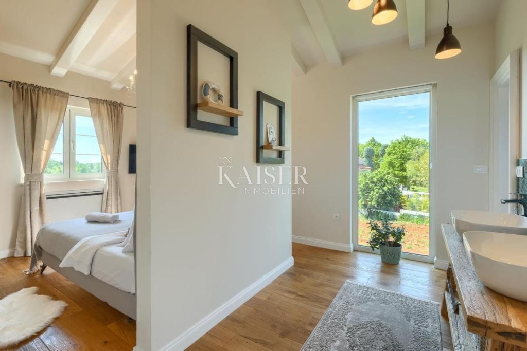 Istria - Visignano, bellissima villa mediterranea in pietra 