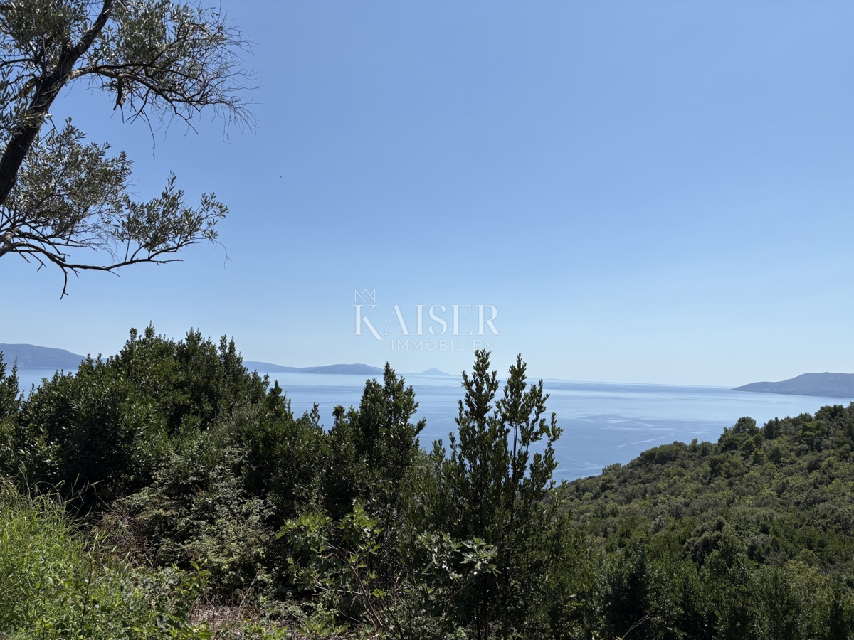 Opatija, Brseč - terreno con progetto, 740 m2