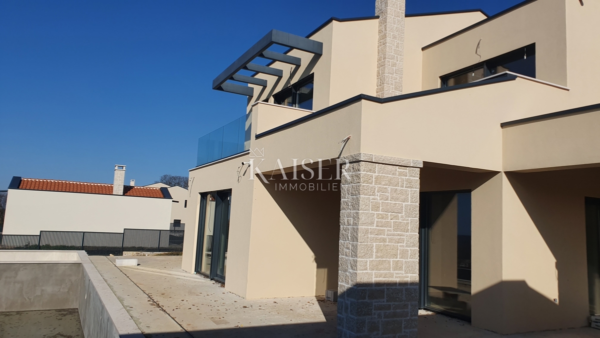 Istria - Sveti Lovreč, una villa esclusiva con una splendida vista sul mare