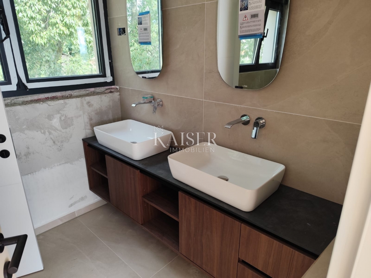 Istria - Sveti Lovreč, una villa esclusiva con una splendida vista sul mare