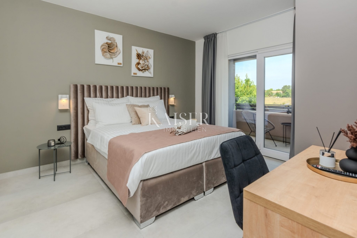 Zara, Privlaka – Villa moderna circondata da ulivi, vigneti e campi infiniti che si fondono con l’orizzonte del mare