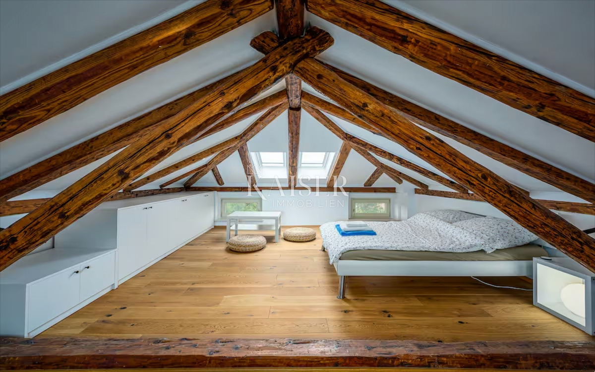 Istria, Labin - opportunità, casa con piscina su un grande terreno e vista mare, 120 m2 