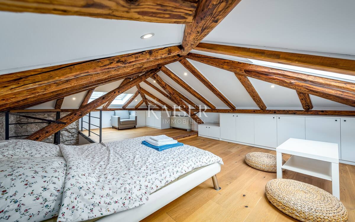 Istria, Labin - opportunità, casa con piscina su un grande terreno e vista mare, 120 m2 