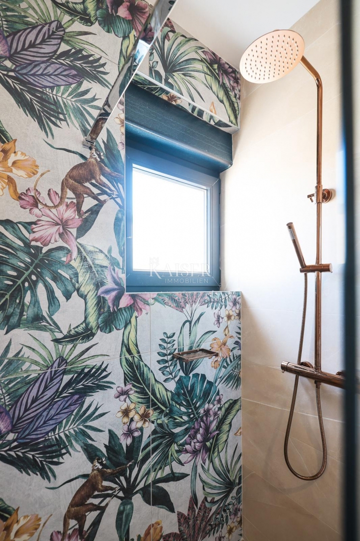 Zara, Višnjik – Attico di lusso in un nuovo edificio con terrazza sul tetto