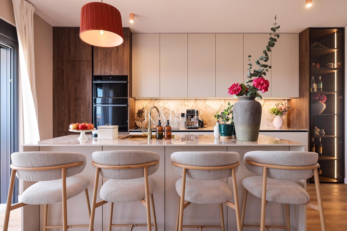 Zara, Višnjik – Attico di lusso in un nuovo edificio con terrazza sul tetto