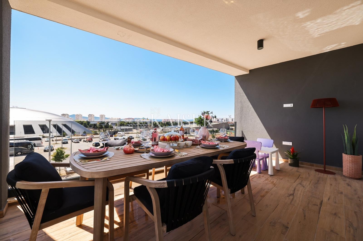 Zara, Višnjik – Attico di lusso in un nuovo edificio con terrazza sul tetto