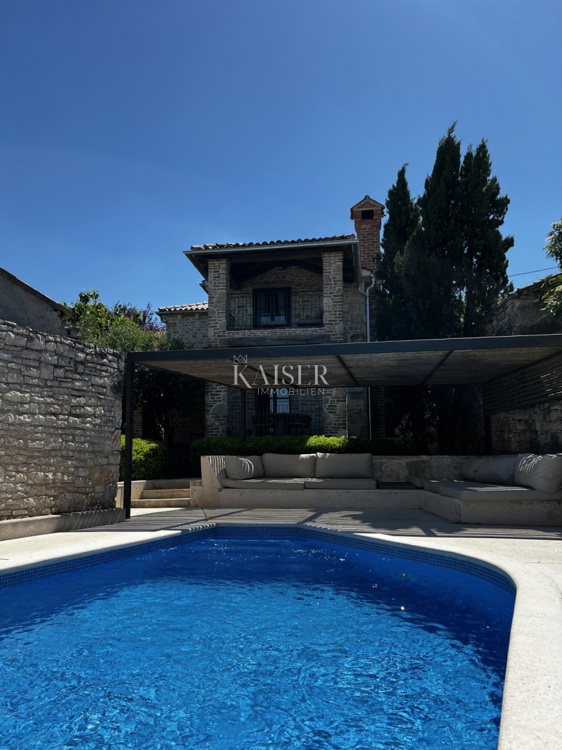 Istria, Tinjan - villa in pietra con piscina
