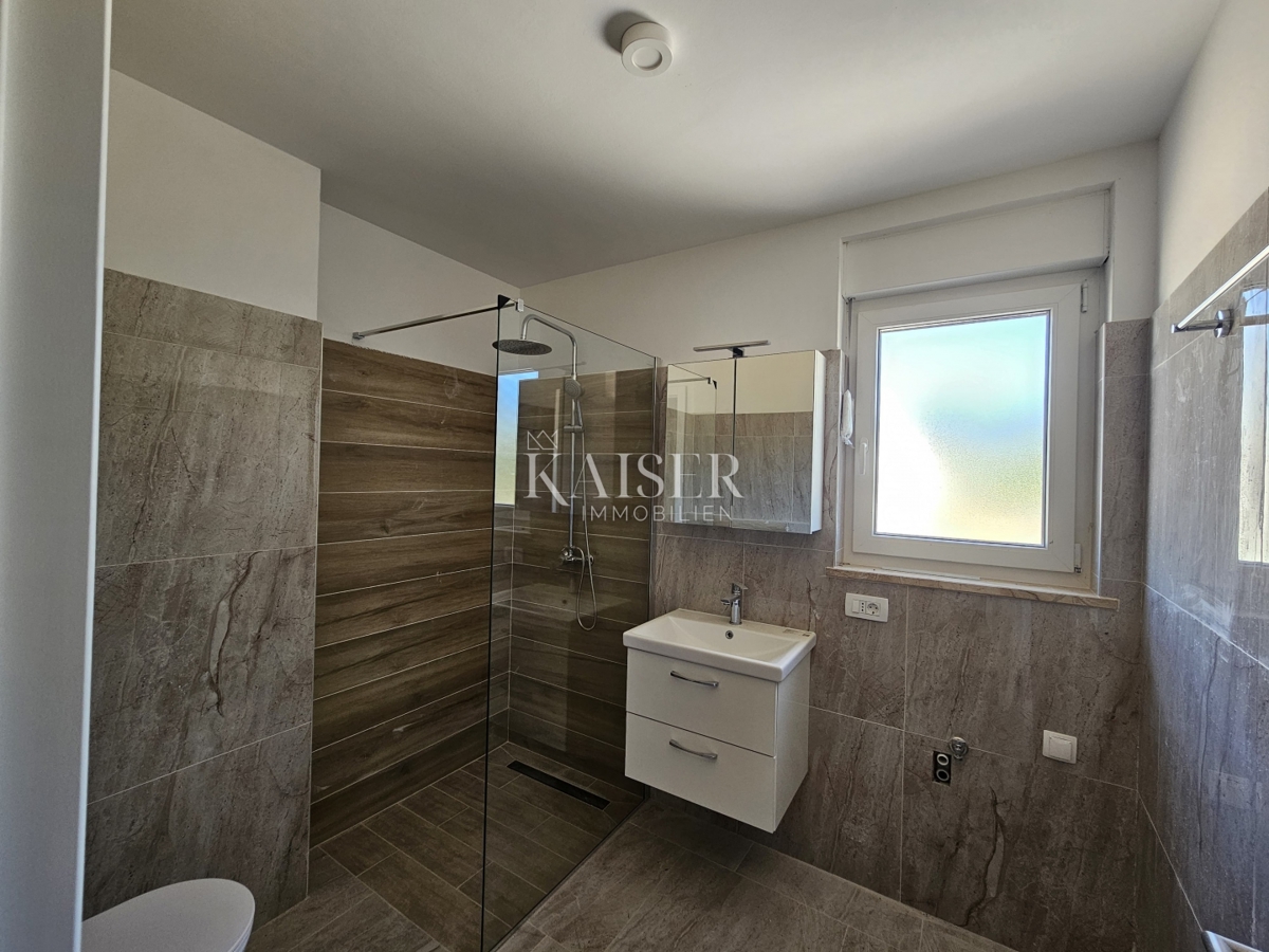 Isola di Krk, Njivice - appartamento 80m2, 2 camere da letto + soggiorno, vista mare