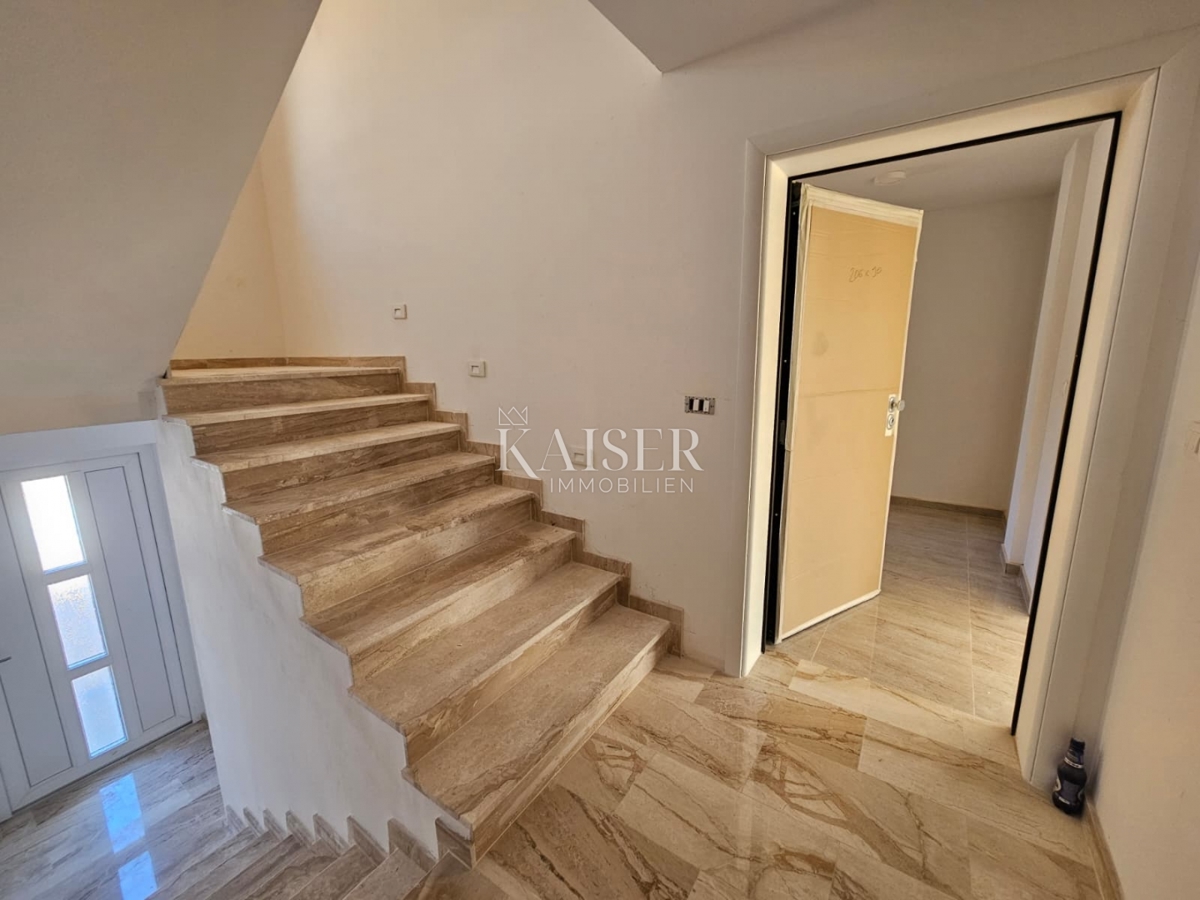 Isola di Krk, Njivice - appartamento 80m2, 2 camere da letto + soggiorno, vista mare