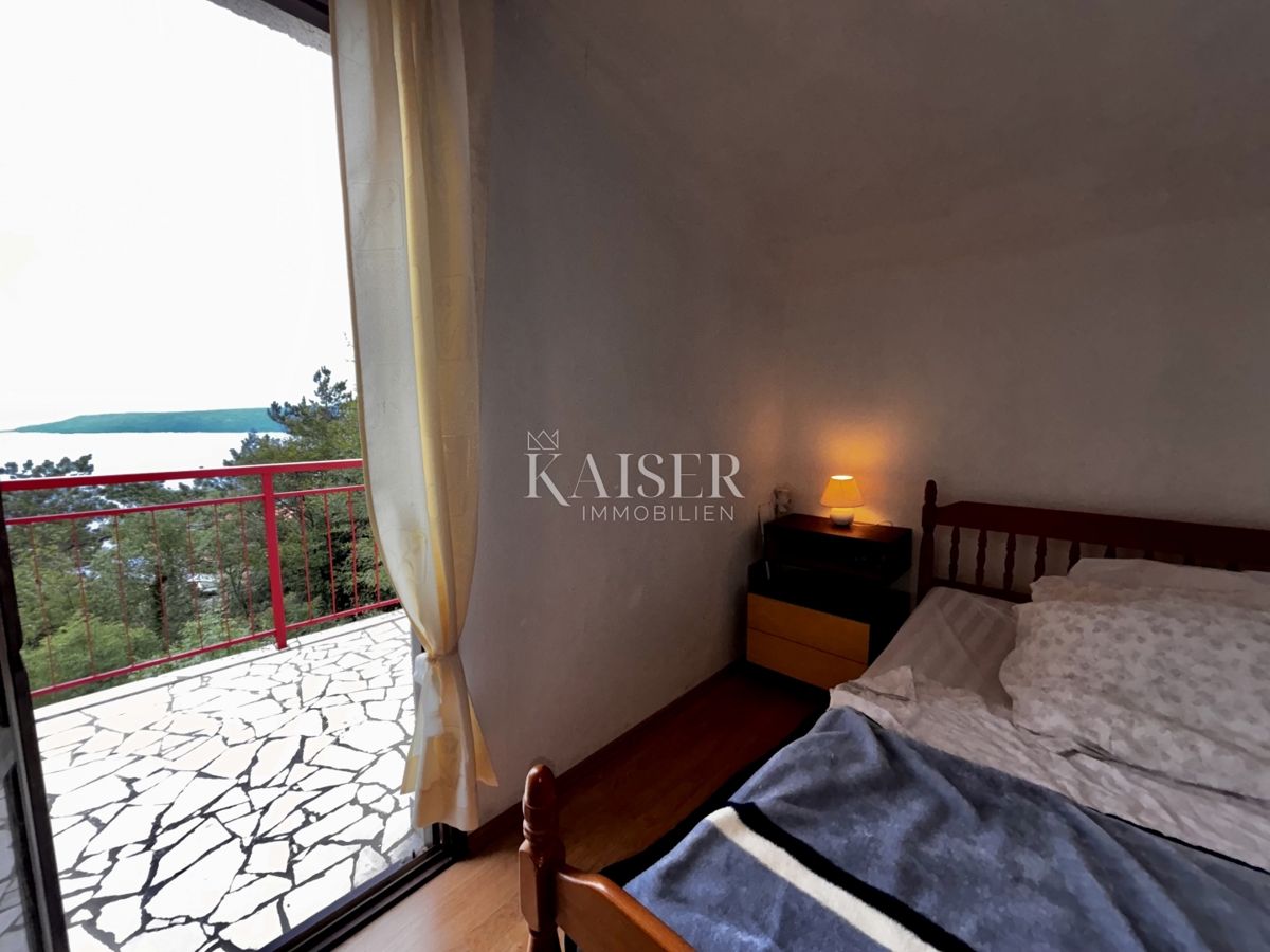 Opatija, Brseč - casa con due appartamenti, 90 m², a 600 m dal mare