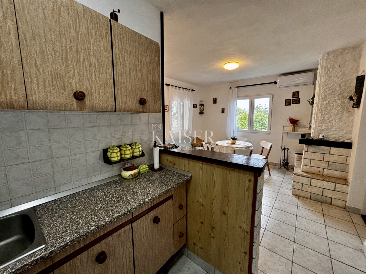 Opatija, Brseč - casa con due appartamenti, 90 m², a 600 m dal mare