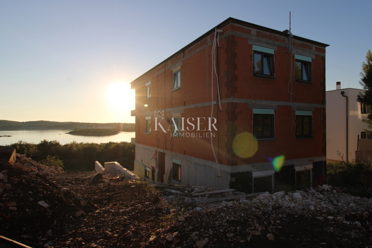 Istria, Medolino - appartamento di lusso di 82 m2 con vista panoramica sul mare 