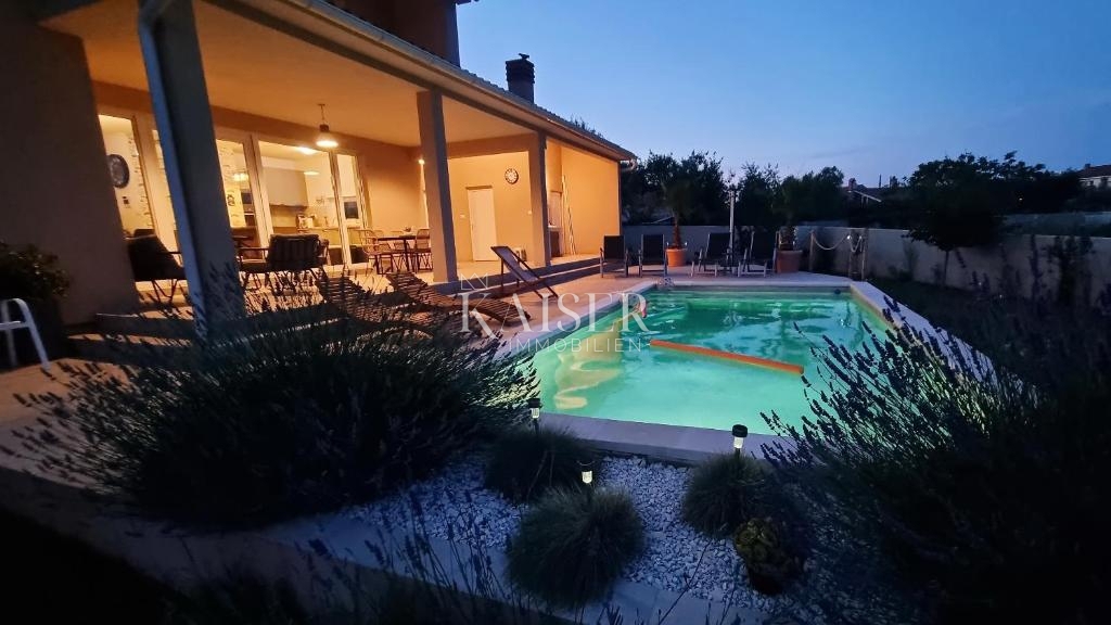 Casa Valdebek, Pula, 182,85m2