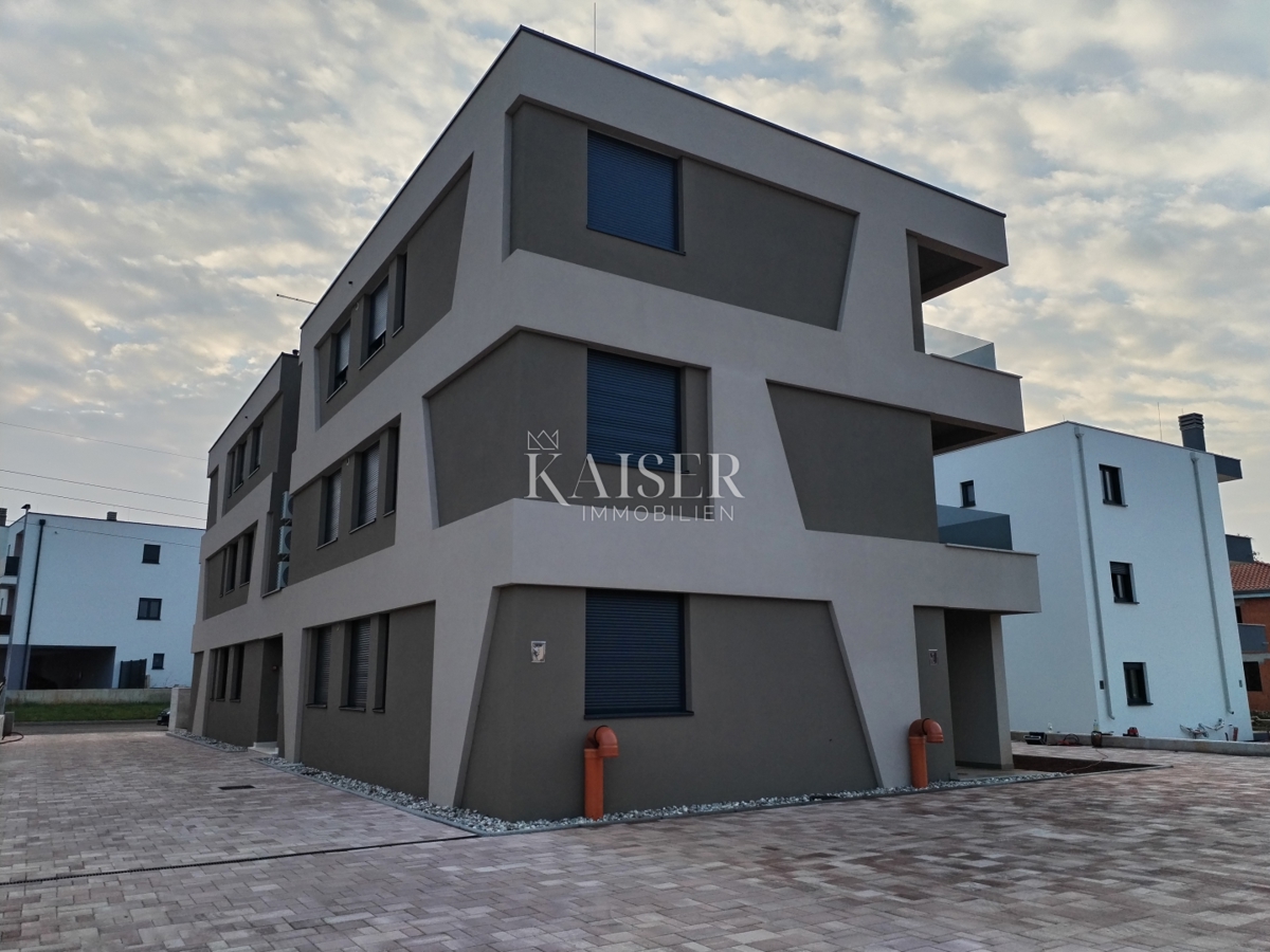 Istria, Umago, moderno appartamento al piano terra