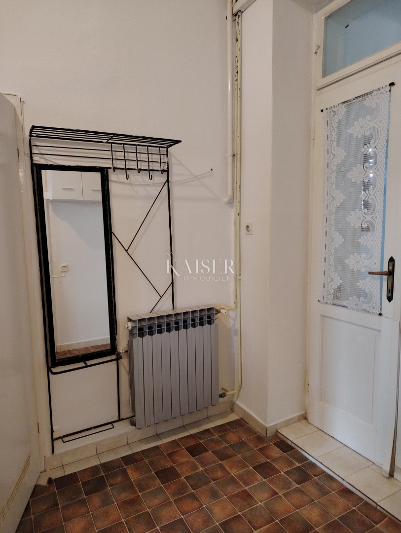 Istria. Pola. Appartamento - appartamento con tre camere da letto 74m2 più mansarda 50m2