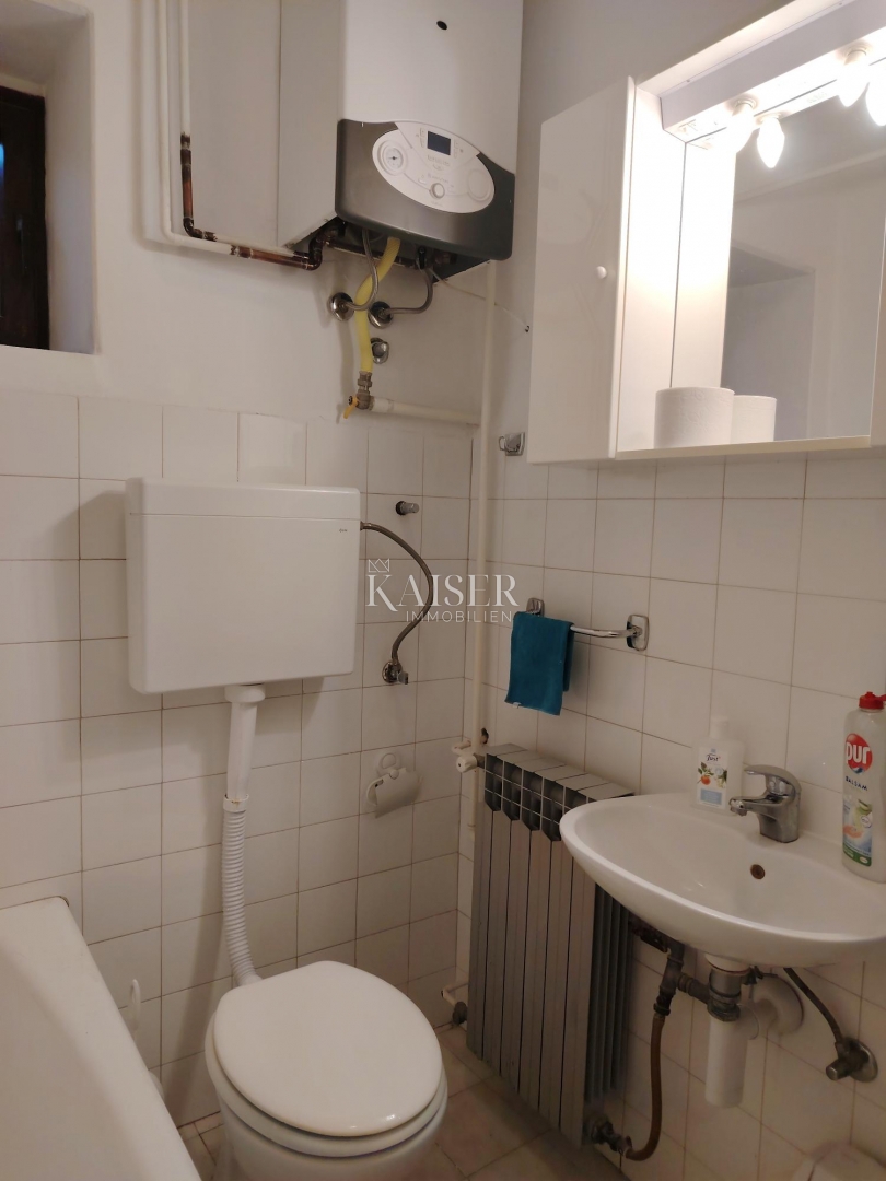 Istria. Pola. Appartamento - appartamento con tre camere da letto 74m2 più mansarda 50m2