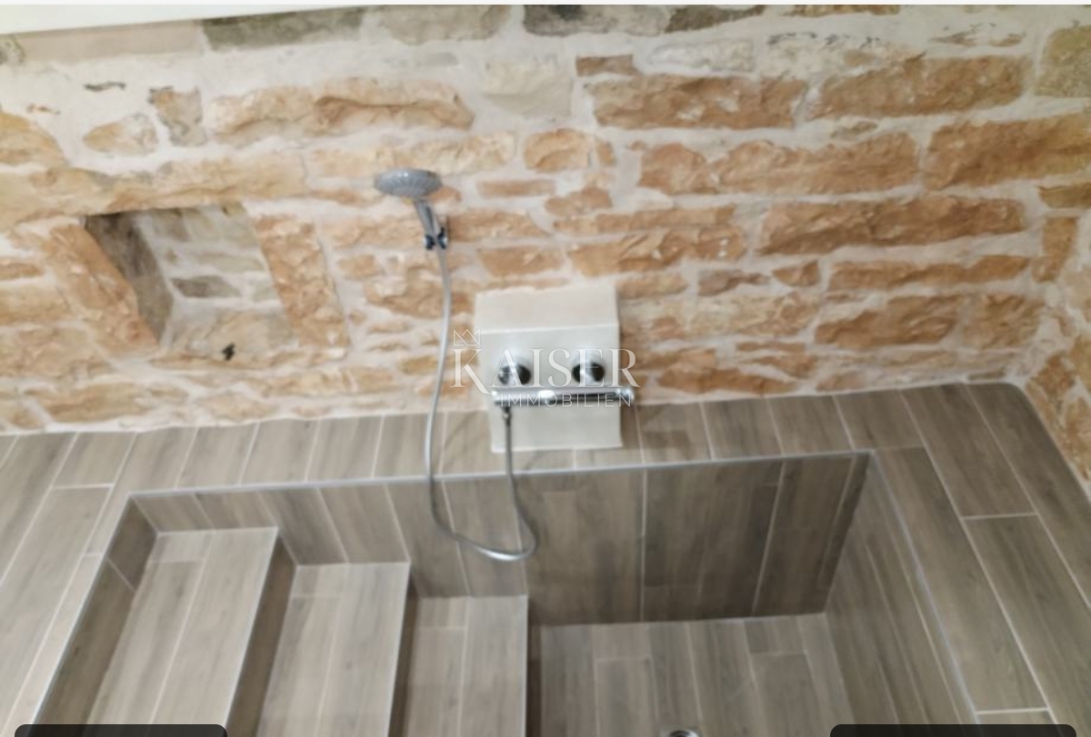 Istria, Barban - casa ristrutturata con piscina