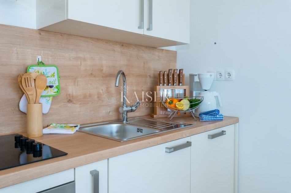 Sukošan, Zara - Moderno appartamento con due camere da letto, loggia e vista mare